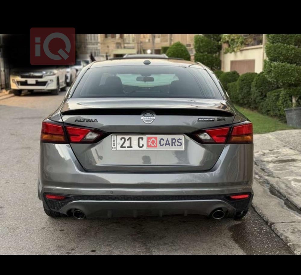 نیسان ئەلتیما